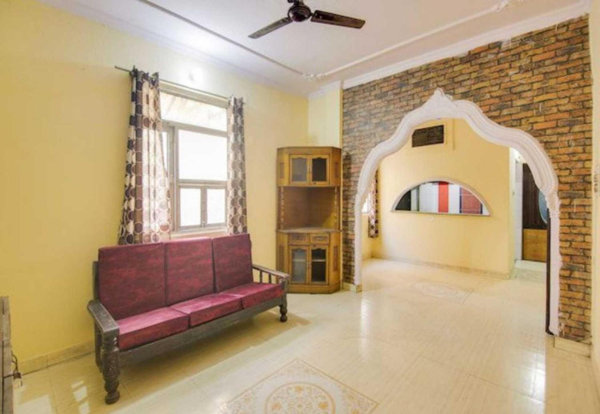Hotel O Smart View New Delhi Bagian luar foto