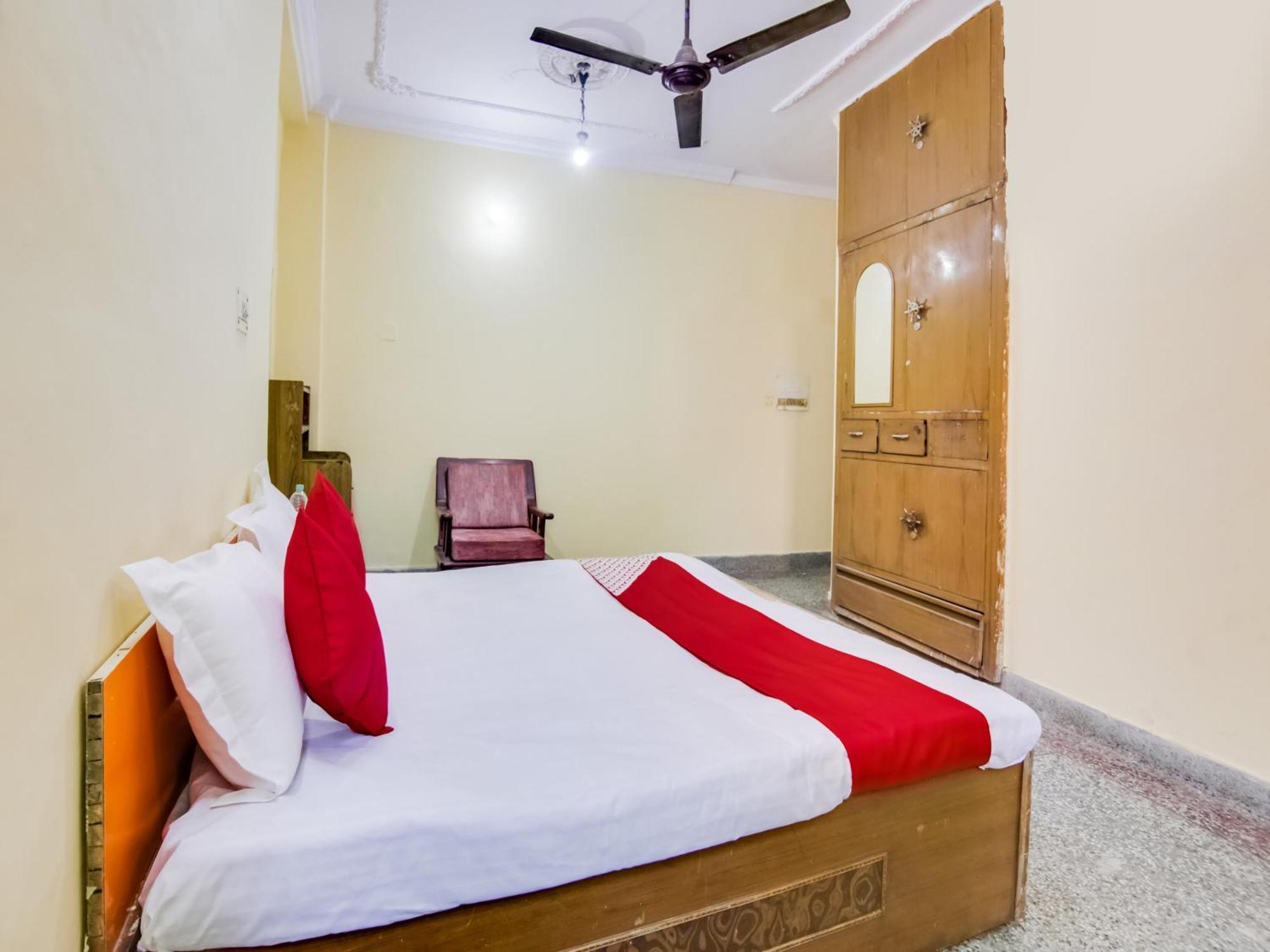 Hotel O Smart View New Delhi Bagian luar foto